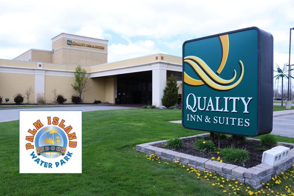 Quality Inn & Suites Palm Island Indoor Waterpark Batavia Εξωτερικό φωτογραφία